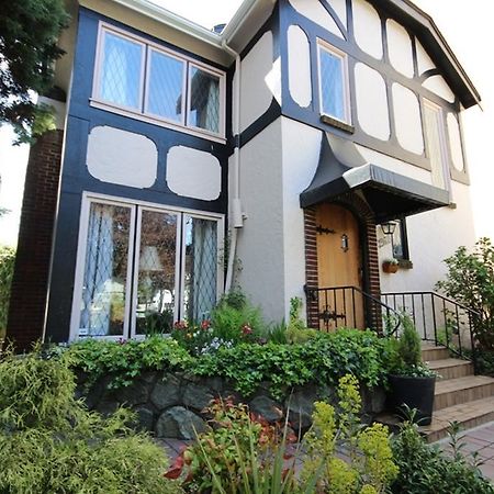 The English Bay Inn لانغلي المظهر الخارجي الصورة