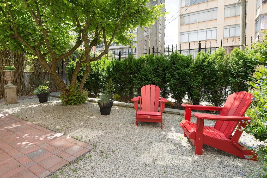 The English Bay Inn لانغلي المظهر الخارجي الصورة
