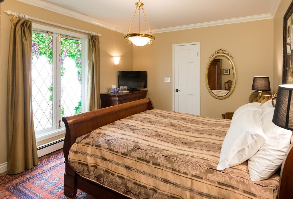 The English Bay Inn لانغلي المظهر الخارجي الصورة